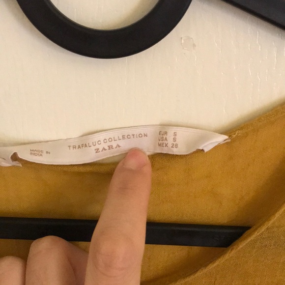 Zara cute jumpsuits - Picture 3 of 3